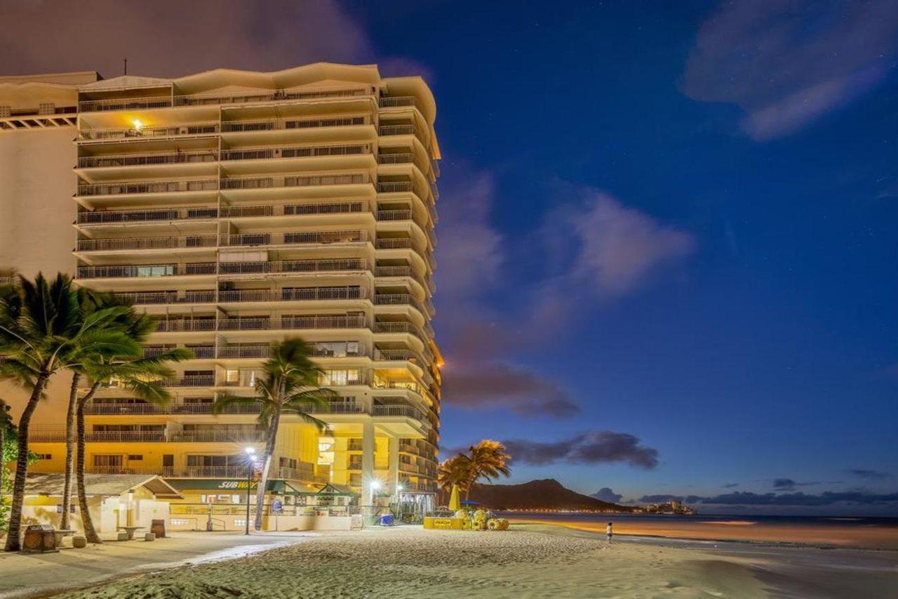 Castle Waikiki Shore Honolulu Exterior photo