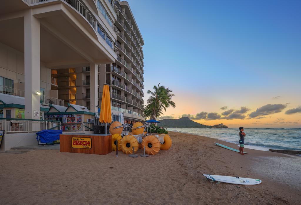 Castle Waikiki Shore Honolulu Exterior photo